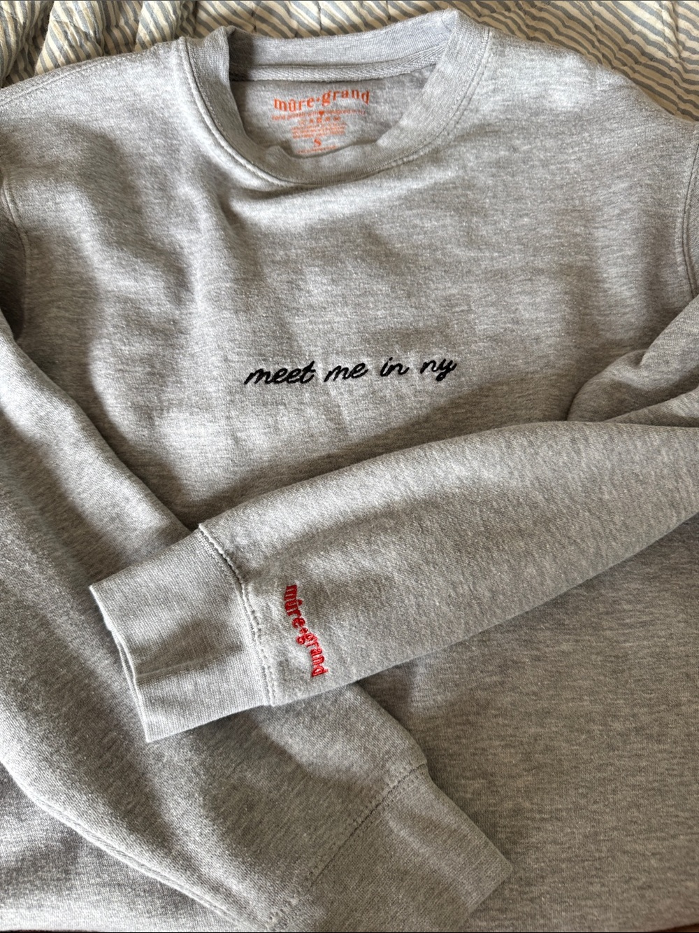 Men's Gray 'meet me in ny' Crewneck Sweatshirt